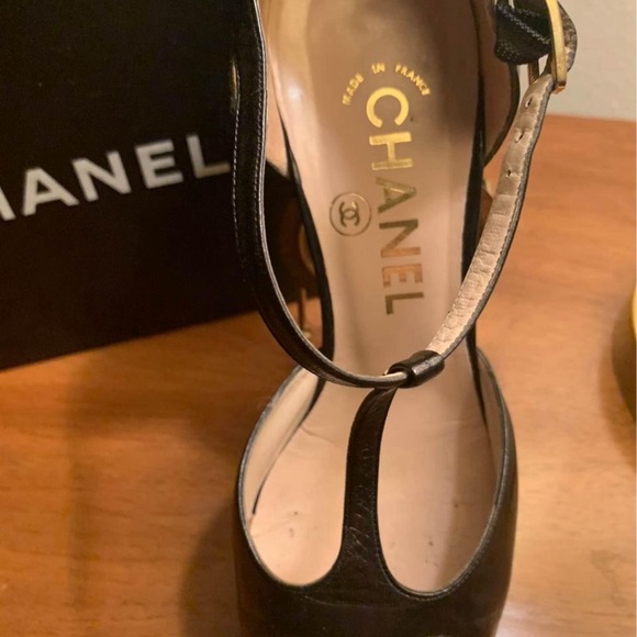 Rare Chanel T-Strap Patent Leather Toe Heels size 8.5 - Picture 3 of 5